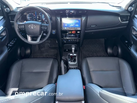 HILUX SW4 2.8 D-4d Turbo SRX Platinum 7L 4X4