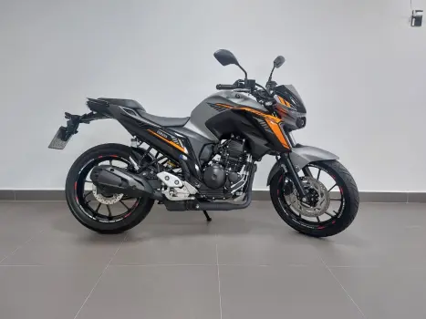 YAMAHA FZ25 FAZER ABS