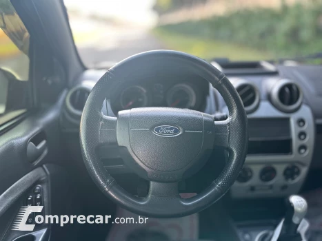 FIESTA 1.6 SE Sedan 16V