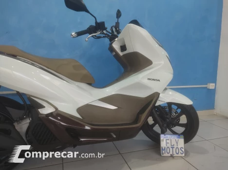 PCX DLX