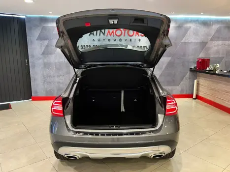 GLA 200 1.6 16V 4P CGI ADVANCE TURBO AUTOMÁTICO