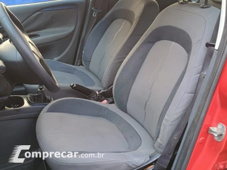 PUNTO - 1.4 ATTRACTIVE 8V 4P MANUAL