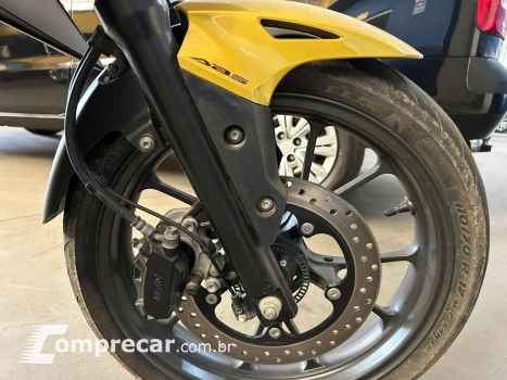 CB 300F Twister
