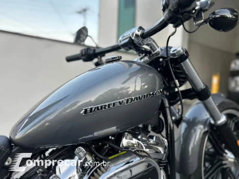 Softail Breakout 114