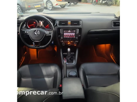 JETTA 2.0 TSI HIGHLINE 211CV GASOLINA 4P TIPTRONIC