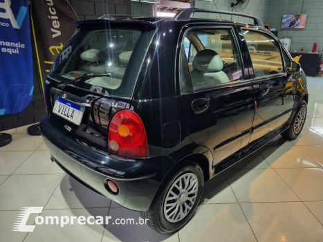 QQ 1.1 MPFI 16V