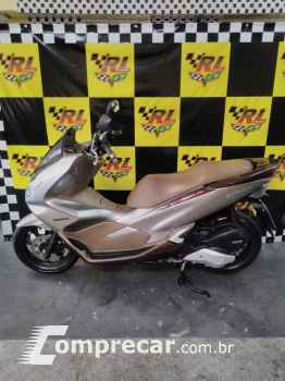 PCX 150 DLX