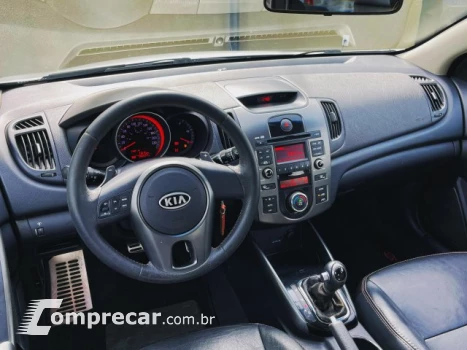 CERATO - 1.6 SX3 16V 4P AUTOMÁTICO