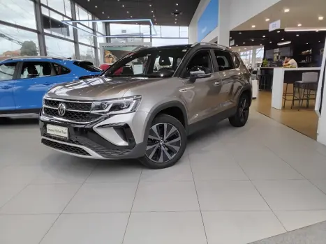 Volkswagen TAOS 1.4 250 TSI TOTAL FLEX HIGHLINE AUTOMÁTICO 4 portas