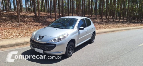PEUGEOT 207 1.4 XR 8V 4 portas