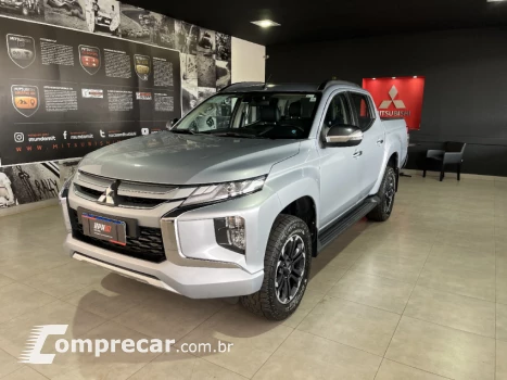 Mitsubishi L200 TRITON 2.4 16V Turbo Outdoor HPE CD 4X4 4 portas