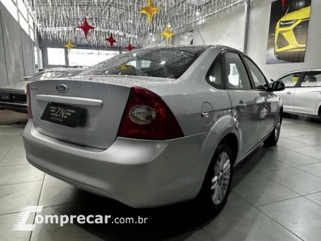 FOCUS SEDAN - 2.0 SE PLUS SEDAN 16V 4P AUTOMÁTICO