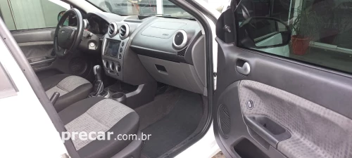 FIESTA 1.6 Rocam SE Sedan 8V