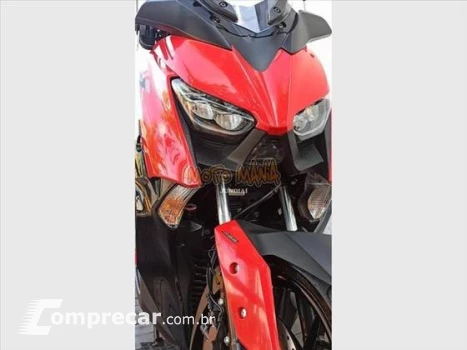 YAMAHA XMAX ABS