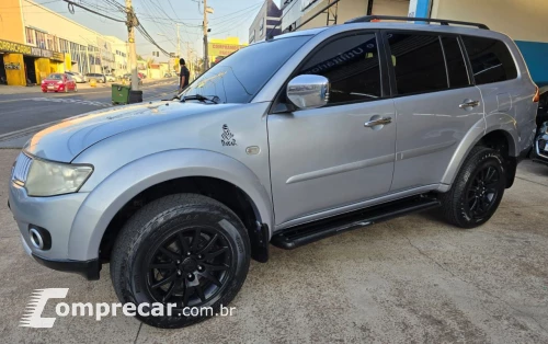 Pajero DAKAR 3.2 4x4 T.I. Diesel Automatico 7 Lugares