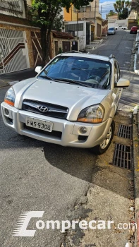 Hyundai TUCSON 2.0 MPFI GLS 16V 143cv 2WD 4 portas