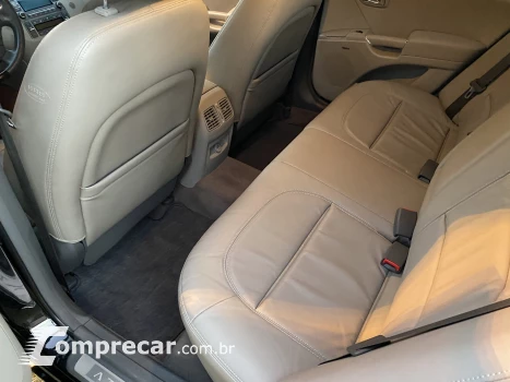 AZERA 3.3 MPFI GLS Sedan V6 24V