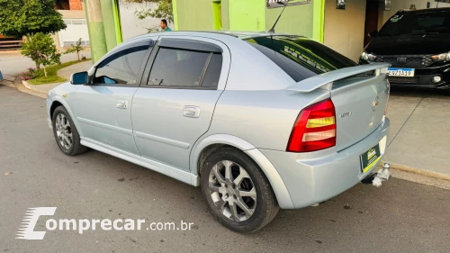 ASTRA 2.0 MPFI Advantage 8V