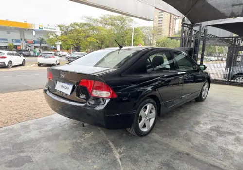 CIVIC - 1.8 LXS 16V 4P AUTOMÁTICO