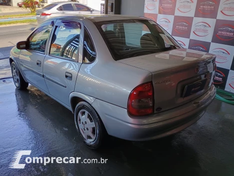 Classic Life 1.0 Sedan