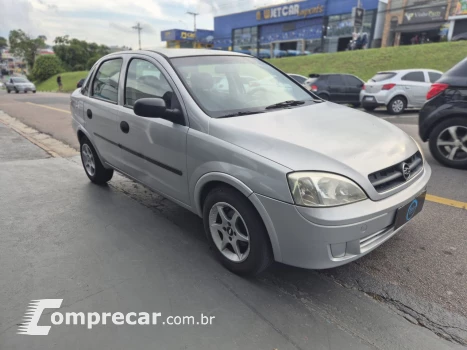 Corsa Sedan 1.0 MPFI 8V 71cv 4p