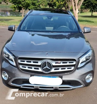 Mercedes-Benz GLA 200 1.6 CGI Enduro 16V Turbo 4 portas