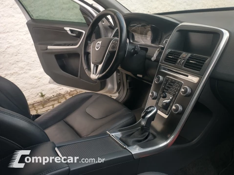 Volvo XC60 2.0 T5 Comfort FWD Turbo 4 portas