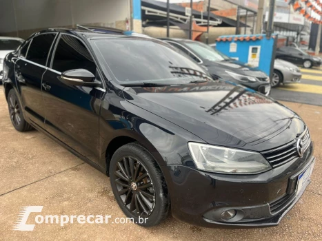 JETTA Highline 2.0 TSI 16V 4p Tiptronic