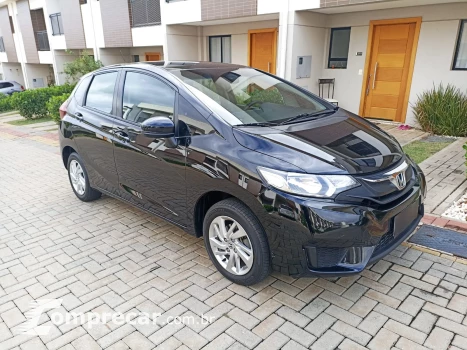 Honda FIT 1.5 LX 16V 4 portas