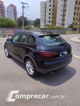 Q3 2.0 40 TFSI Performance Black Quattro