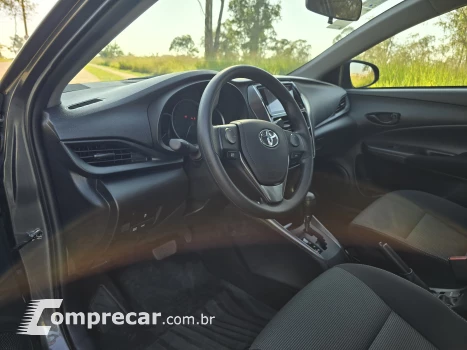YARIS 1.5 16V XL