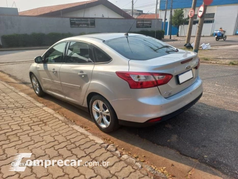 Focus 2.0 S Sedan 16V Flex 4P Powershift