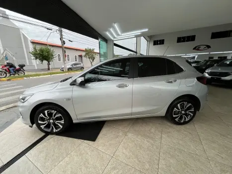 ONIX 1.0 TURBO FLEX PREMIER AUTOMÁTICO