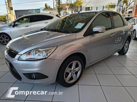 FORD Focus Sedan 2.0 16V 4P GLX AUTOMÁTICO 4 portas