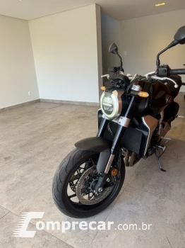 CB 1000r