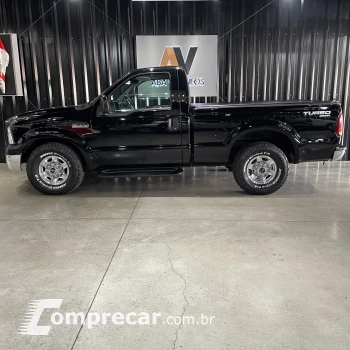 F-250 4.2 XLT 4X2 CS V6