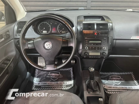 POLO SEDAN 1.6 MI Comfortline 8V