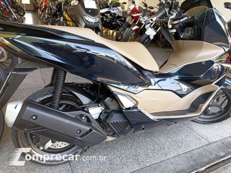 PCX 160 DLX