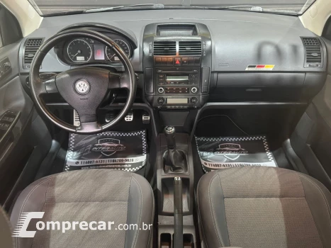 POLO SEDAN 1.6 MI Comfortline 8V