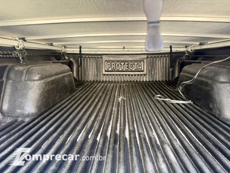 S10 2.4 MPFI Advantage 4X2 CS 8V