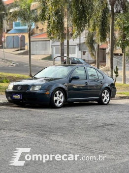 Volkswagen BORA 2.0 MI Comfortline 8V 4 portas