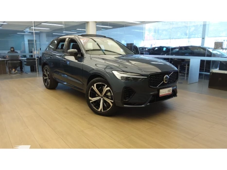 Volvo XC60 2.0 T8 RECHARGE ULTIMATE DARK AWD GEARTRONIC 5 portas