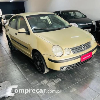 POLO SEDAN 1.6