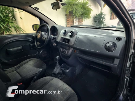 Fiat Uno Vivace 1.0 8V (Flex) 2p 3 portas