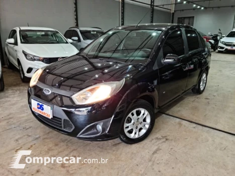 FORD FIESTA SEDAN - 1.6 ROCAM SE SEDAN 8V 4P MANUAL 4 portas