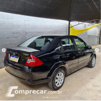 FIESTA SEDAN 1.6