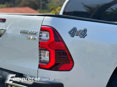 HILUX 2.8 D-4D TURBO DIESEL CD SRX 4X4 AUTOMÁTICO