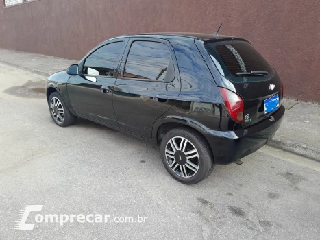 CELTA 1.0 MPFI LT 8V