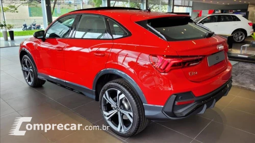 Q3 2.0 40 TFSI Sportback Performance Black Quattro