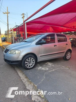 Volkswagen Fox 1.6 4P 4 portas